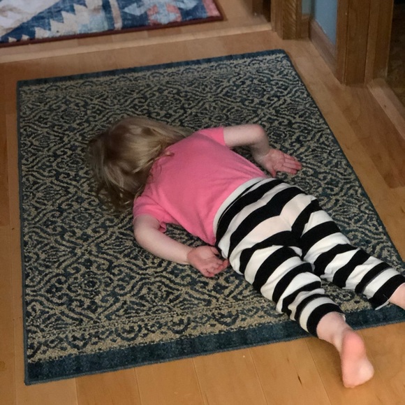 Meet your Posher, Kelli ☕️🍩 - Picture 5 of 5